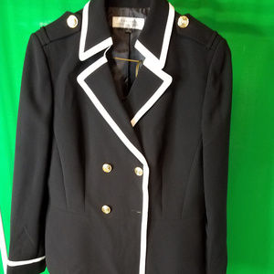 Women's Suit (Black and White)